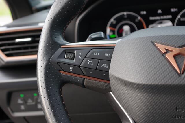 Cupra Leon Sportstourer 1.4 e-Hybrid Business 204 PK PHEV, Winterpakket, Camera, Keyless