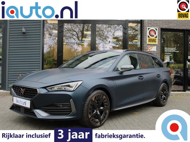 Cupra Leon Sportstourer 1.4 e-Hybrid 180kW VZ Copper Edition Pano/LED/Leder/Kuipstoelen/Camera/Keyless/DCC/ACC/Virtual Cockpit/Dodehoek/19"