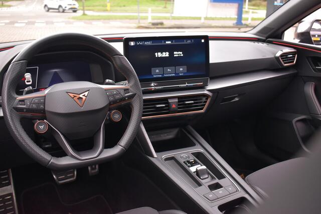 Cupra Leon Sportstourer 1.4 e-Hybrid VZ Performance 245PK | SOH 99.6% | Stuur/Stoelverwarming | ACC | Navi | 12 mnd BOVAG garantie | Whatsapp 06-53188999