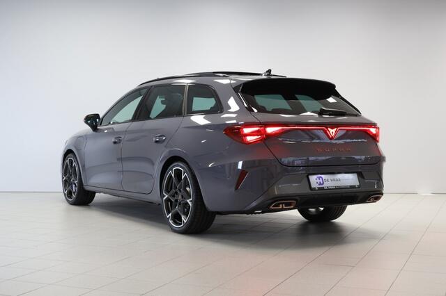 Cupra Leon Sportstourer VZ 1.5 e-Hybrid 272 pk - Pano - Stuur + Stoelverw. - ACC