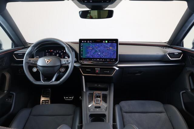 Cupra Leon Sportstourer VZ 1.5 e-Hybrid 272 pk - Pano - Stuur + Stoelverw. - ACC