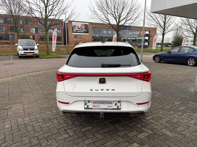 Cupra Leon Sportstourer 1.4 e-Hybrid VZ Performance | Navi | cruise | Trekhaak | 72.593 km Dealeronderhouden