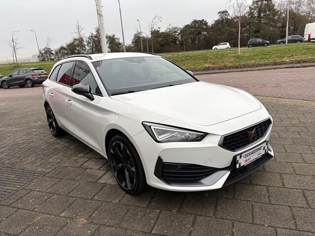 Cupra Leon Sportstourer 1.4 e-Hybrid VZ Performance | Navi | cruise | Trekhaak | 72.593 km Dealeronderhouden