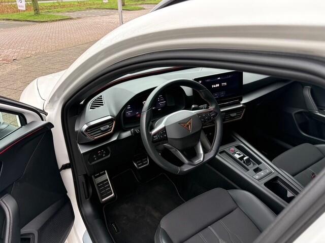 Cupra Leon Sportstourer 1.4 e-Hybrid VZ Performance | Navi | cruise | Trekhaak | 72.593 km Dealeronderhouden