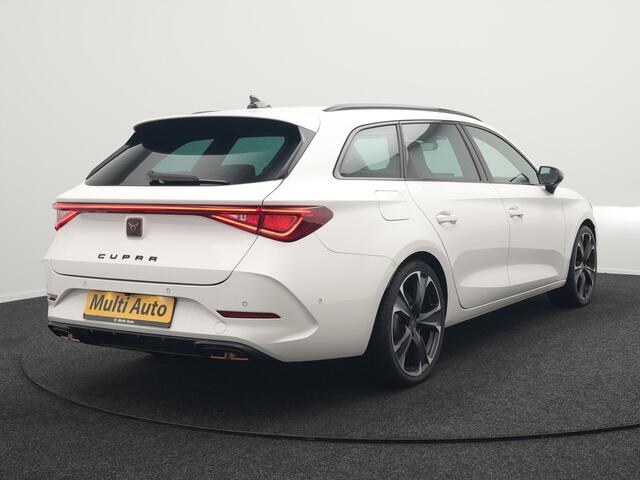 Cupra Leon Sportstourer 1.4 e-Hybrid VZ Adrenaline Plug In Hybrid 245pk PHEV | Trekhaak Af Fabriek | Adaptive Cruise | Camera | Sportstoelen Memory & Verwarmd | Trekhaak af Fabriek | Virtual | 19"L.M | Camera | Keyless | Apple Carplay | Sfeerverlichting | Navigat
