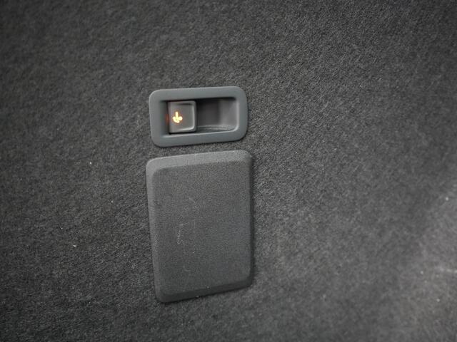 Cupra Leon Sportstourer 1.4 e-Hybrid VZ Adrenaline Plug In Hybrid 245pk PHEV | Trekhaak Af Fabriek | Adaptive Cruise | Camera | Sportstoelen Memory & Verwarmd | Trekhaak af Fabriek | Virtual | 19"L.M | Camera | Keyless | Apple Carplay | Sfeerverlichting | Navigat