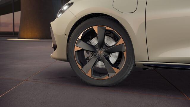 Cupra Leon Sportstourer 1.5 TSI e-Hybrid 204 6DSG Business | Achteruitrijcamera | Digitaal instrumentenpaneel (Virtual Cockpit) | Draadloze Apple CarPlay(TM), Android Auto(TM)