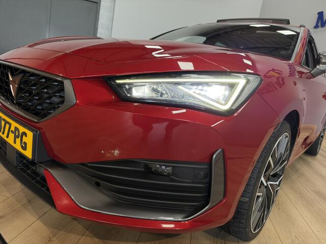 Cupra Leon Sportstourer 1.4 e-Hybrid VZ Performance Airco ECC | Panorama | Virtual | Stoel-Stuur Verwarming | Adaptive Cruise | Sfeer | Isofix | NAP