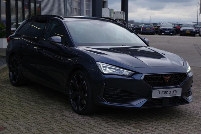 Cupra Leon Sportstourer 1.4 e-Hybrid 245 PK VZ Adrenaline PHEV, Winterpakket, Carplay, DCC