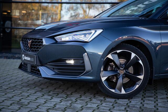 Cupra Leon Sportstourer 1.5 eTSI Business Edition , Trekhaak, Achteruitrijcamera, Apple Carplay/Android