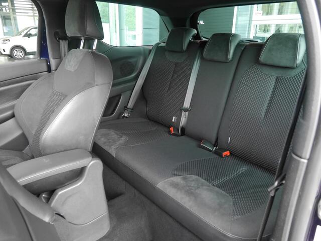 DS DS 3 1.2 PureTech So Chic | Lage kmstand | Navigatie | Achteruitrijcamera | Lichtmetalen velgen | Climate control | Cruise control | Led | Parkeersensoren voor en achter