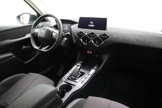 DS DS 3 1.2 PureTech Performance Line | 130 pk AUTOMAAT | Dodehoek Detectie | HUD | Apple Carplay & Android Auto Draadloos | Adaptief Cruise Control | Parkeer Sensoren Rondom |