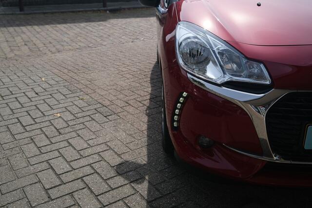 DS DS 3 1.2 PureTech So Chic Navi | Sensoren | Sportstoelen | LM velg