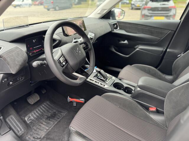 DS DS 3 Hybrid 136 Performance Line Black Edition!