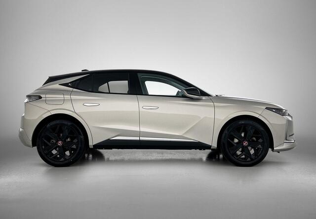 DS DS 4 Performance Line 130PK Automaat | Navigatie | Achteruitrijcamera | Parkeersensoren Voor en Achter | Alcantara Bekleding | Verwarmd Comfortstoelen | LED Koplampen | Keyless Entry/Start | 19" Lichtmetalen Velgen | Apple Carplay/Android Auto |