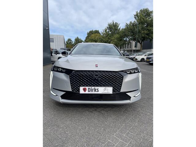 DS DS 4 130pk Performance Line+ (Camera - Keyless Entry - Adaptieve Cruise Controle - Automatische Airco - Navigatie - Apple Carplay - DS LED )