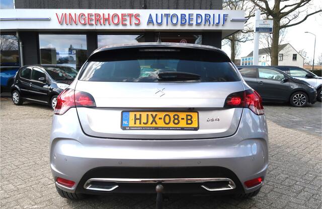 DS DS 4 serie * Super Luxe * Navigatie * Start Button * Vierseizoenenbanden * Trekhaak * Achteruitrijcamera * L.M. Velgen * Distributieriem reeds vervangen in 2022. Vingerhoets; Viertde Generatie Eersteklas Service !