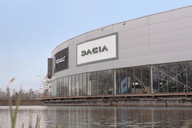 Dacia Bigster 1.8 Hybrid 155pk Expression | Achteruitrijcamera | Climate control | 17" LMV |