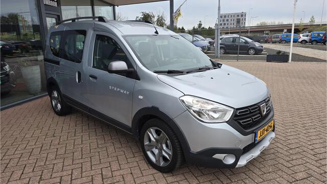 Dacia DOKKER 1.3 TCe Stepway* 131 PK* 5 Zitplaatsen*6 BAK*Navigatie*PDC*Elektrische Ramen* Bovag Garantie