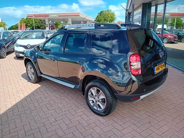 Dacia DUSTER 1.2 TCe 4x2 Prestige, Airco, Multimediasysteem, Navigatie, Bluetooth, Parkeersensoren, Camera, Cruise control, Stoelverwarming, Elektrische ramen en spiegels, Lichtmetalen velgen, Centrale vergrendeling met AB, Nette auto, Dealer onderhouden, BOVAG