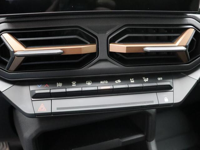 Dacia DUSTER 1.6 Hybrid 140pk Extreme | Stoel en stuurwielverwarming | Climate control | 17" LMV |