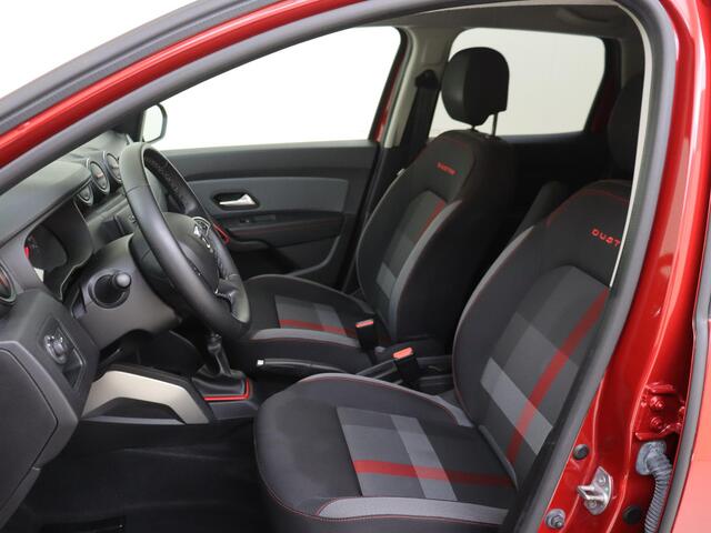 Dacia DUSTER 1.3 TCe Tech Road | Trekhaak | Navigatie | Achteruitrijcamera | Climate Control