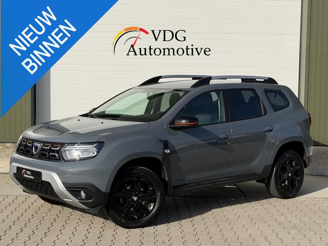 Dacia DUSTER 1.3 TCe 150 Journey / Navi / Camera / Clima / Trekhaak / Keyless / Carplay / 17" Lm Velgen / Stioelverwarming