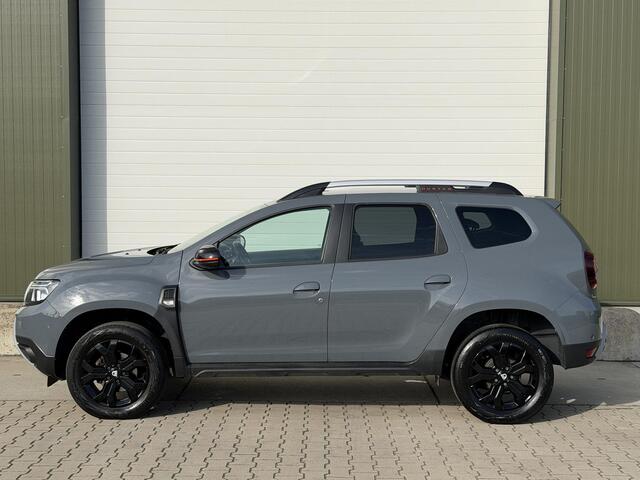 Dacia DUSTER 1.3 TCe 150 Journey / Navi / Camera / Clima / Trekhaak / Keyless / Carplay / 17" Lm Velgen / Stioelverwarming