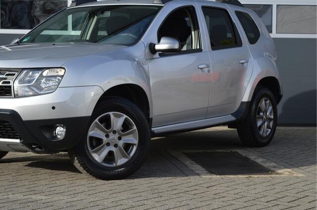 Dacia DUSTER 1.2 TCe 4x2 Lauréate | PDC/Airco/Trekhaak |