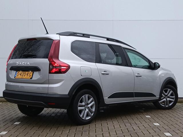 Dacia Jogger 1.0 TCe 110 Expression 7p. Navigatie / Parkeersensoren / Parkeercamera / All Season Banden