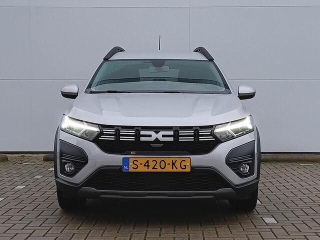 Dacia Jogger 1.0 TCe 110 Expression 7p. Navigatie / Parkeersensoren / Parkeercamera / All Season Banden