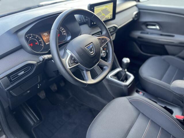 Dacia Jogger 1.0 TCe 110 Extreme 7p. Camera Cruise control Stoelverwarming 1e eigenaar Apple Carplay/Android Auto