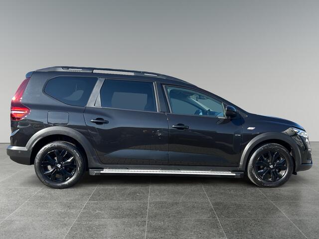 Dacia Jogger 1.0 TCe Bi-Fuel Extreme 5p. | incl. 12 maanden garantie | Trekhaak | Stoelverwarming | Achteruitrijcamera | Dodehoek detectie | Extreme Pack | Dealer onderhouden | Cruise control | Airco | Navigatie | Apple Carplay / Android auto | Parkeersensoren voor en