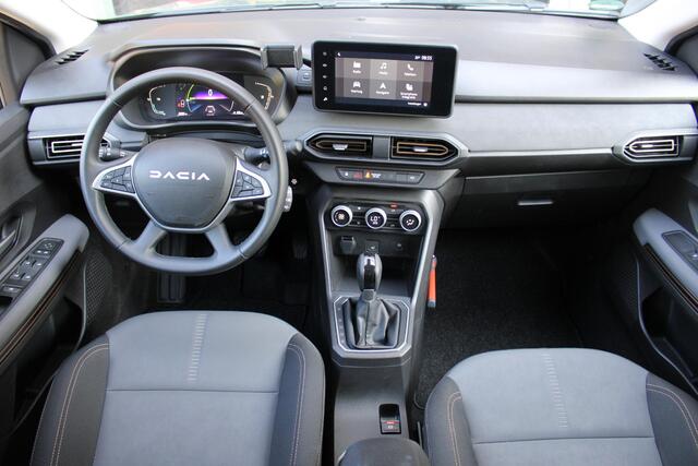 Dacia Jogger 1.6 Hybrid 140 Extreme 7p. | Climate Control | Achteruitrijcamera | Navigatie | Parkeersensoren | AppleCarplay/Android | Cruisecontrol