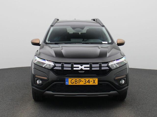 Dacia Jogger 1.6 Hybrid 140pk Extreme 7p. | 7-persoons | Climate control | Achteruitrijcamera + parkeersensoren | Digitale cockpit | Apple-carplay/Android-auto