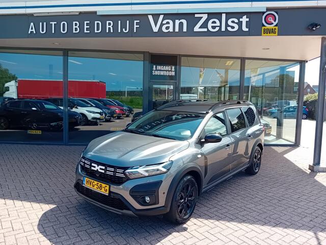 Dacia Jogger 1.6 Hybrid 140 Extreme 7p. Automaat, Airco(automatisch), Carplay/Android auto, Navigatie, Parkeersensoren, Camera, Cruise control, Stoelverwarming, Dode hoek detector, Elektrische ramen en spiegels, Keyless, Regensensor, Dimlicht automatisch, 1e eigenaar,