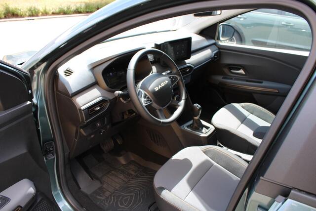 Dacia Jogger Hybrid 140 Extreme 7-persoons | Automaat | Pack Media Nav | Pack Assist | Direct uit voorraad leverbaar |