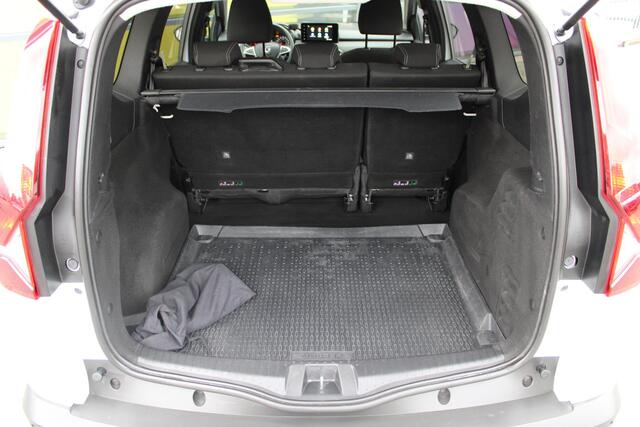 Dacia Jogger 1.0 TCe 100 Bi-Fuel Extreme 5p. | MATGRIJS | TREKHAAK AFNEEMBAAR | LM VELGEN | CAMERA | BLIND SPOT | PARKEERSENSOREN | AIRCO | CRUISE CONTROL | APPLE CARPLAY