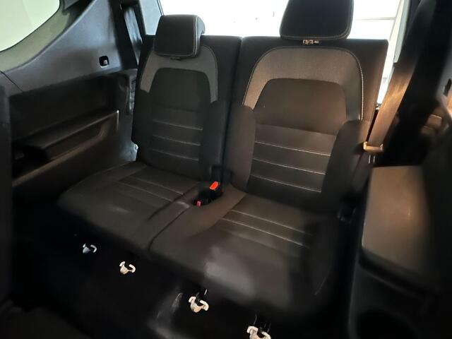 Dacia Jogger 1.0 TCe 110 Extreme 7p. | 7-persoons | Navigatie | Dodehoekdetectie | Parkeersensoren voor, achter en achteruitrijcamera | Apple Carplay/Android Auto