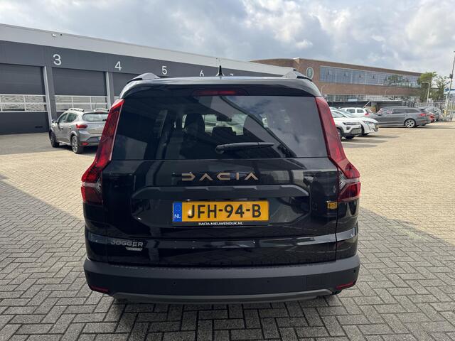 Dacia Jogger 1.6 Hybrid 140 Extreme 7p. / NAVIGATIE / STOELVERWARMING / ACHTERUITRIJ CAMERA /