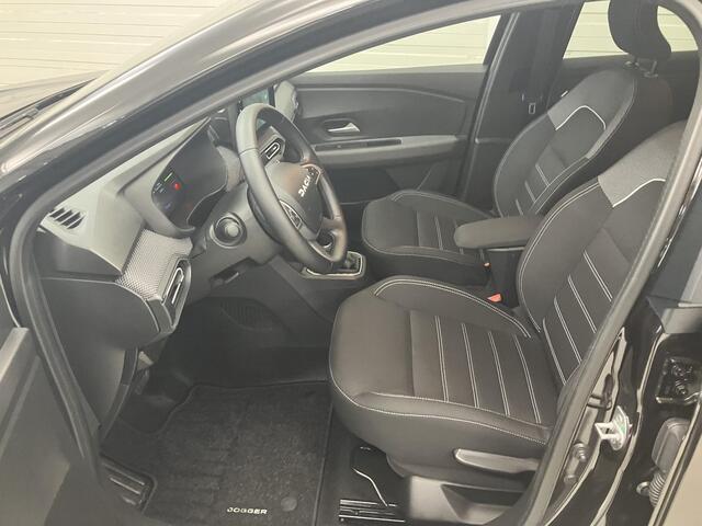 Dacia Jogger 1.6 Hybrid 140 Expression 7p. / Apple CarPlay/Android Auto / Camera / Stoelverwarming / Climate Control / Cruise Control /