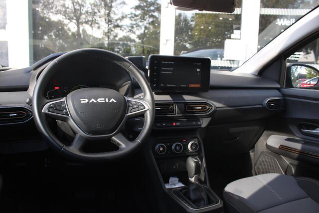 Dacia Jogger 1.6 Hybrid 140 Extreme 5p. | Stoelverwarming | Dodehoeksensoren | Navi | Apple/Android Auto | PDC V+ A | Achteruitrijcamera | All seasons