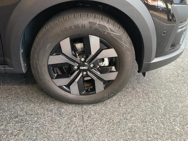 Dacia Jogger 1.6 Hybrid 140 Expression 7persoons uit 2025 Rijklaar + Fabrieksgarantie Henk Jongen Auto's in Helmond, al 50 jaar service zoals 't hoort!