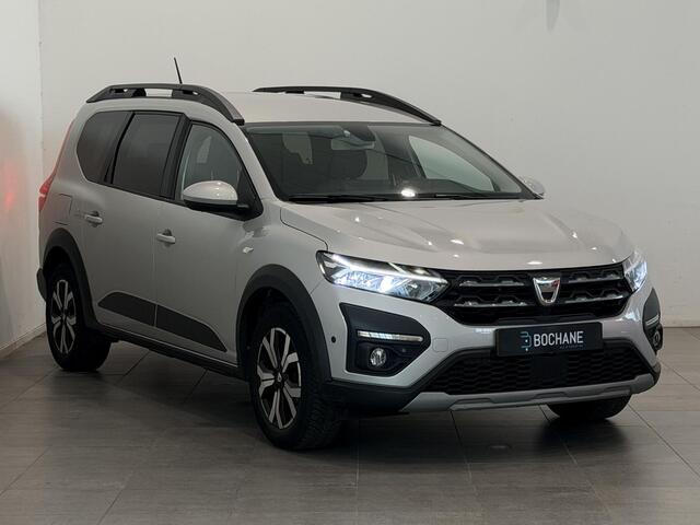 Dacia Jogger 1.0 TCe 100 Bi-Fuel Comfort 5p. | Keyless | Trekhaak | Dodehoekdetectie | Apple Carplay/Android Auto | Lichtmetalen velgen 16" | Parkeersensoren voor, achter en achteruitrijcamera