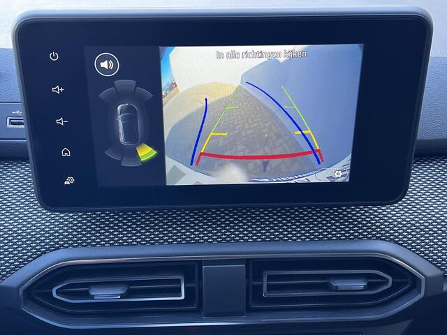 Dacia Jogger 1.0 TCe 110 Extreme 7p. / Zeven persoons / Trekhaak 1.200 kg / Navigatie / Stoelverwarming / Achteruitrijcamera / Dode hoek detectie / Apple Carplay Android / 16" LM wielen /