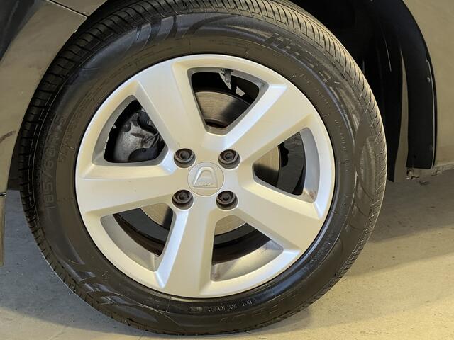 Dacia SANDERO 0.9 TCe Laureate | Navigatie | LM Velgen 15" | Airco | Radio/CD/MP3 | Elektrische Ramen Voor |