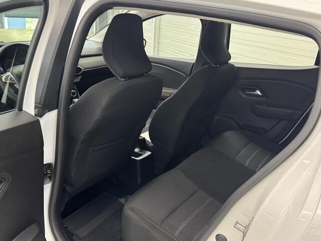 Dacia SANDERO Stepway 1.0 TCe 90 Extreme / Automaat / Climate Control / Cruise Control / Apple CarPlay/Android Auto / Allseasonbanden /