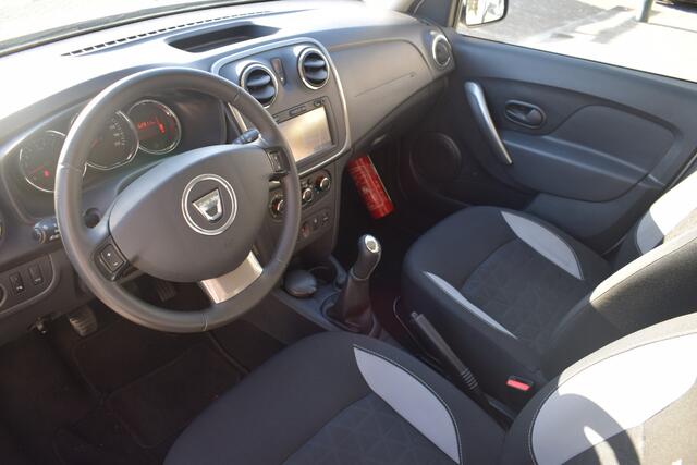 Dacia SANDERO 0.9 TCe S&S Stepway Lauréate PDC Navi Cruise Airco