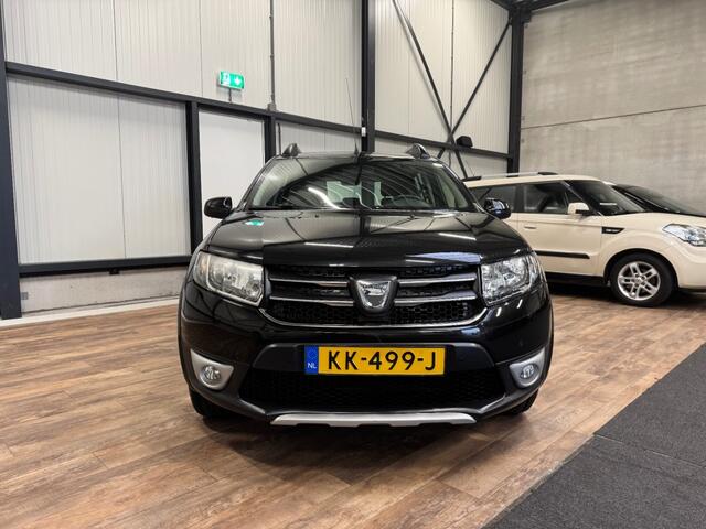 Dacia SANDERO 0.9 TCe Easy-R Stepway LaurÃ©ate ? AUTOMAAT / AIRCO / NAVI / CRUISE /