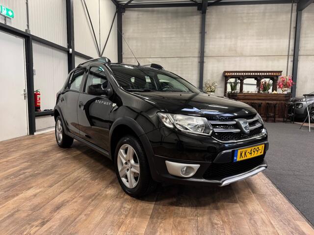 Dacia SANDERO 0.9 TCe Easy-R Stepway LaurÃ©ate ? AUTOMAAT / AIRCO / NAVI / CRUISE /